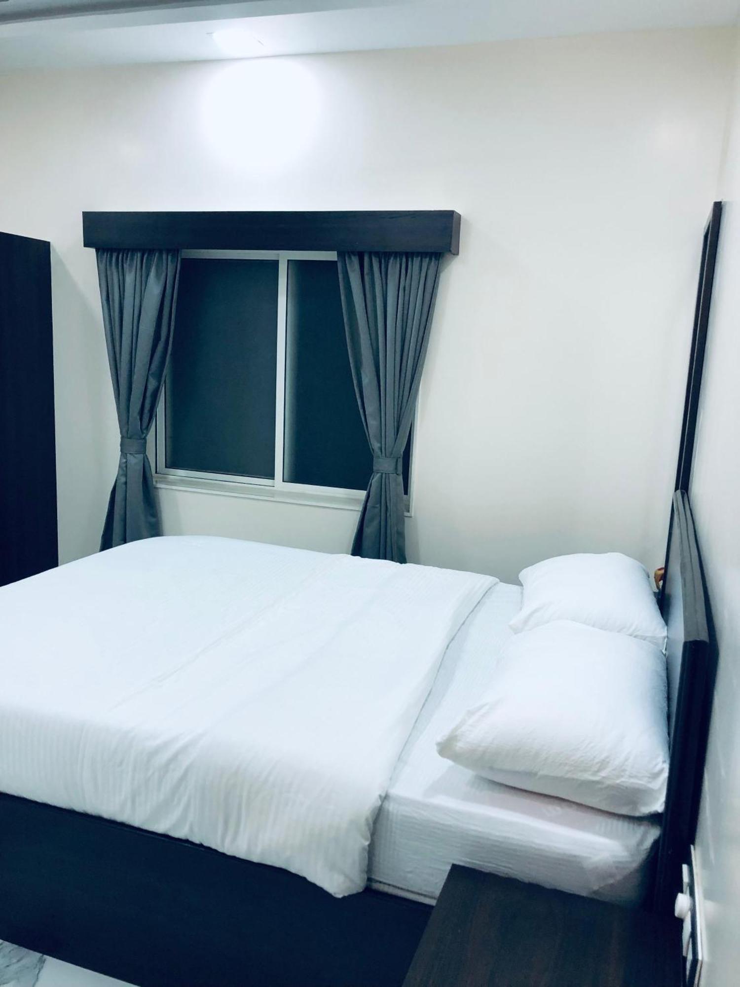 Sameena Guest House Panchgani Extérieur photo